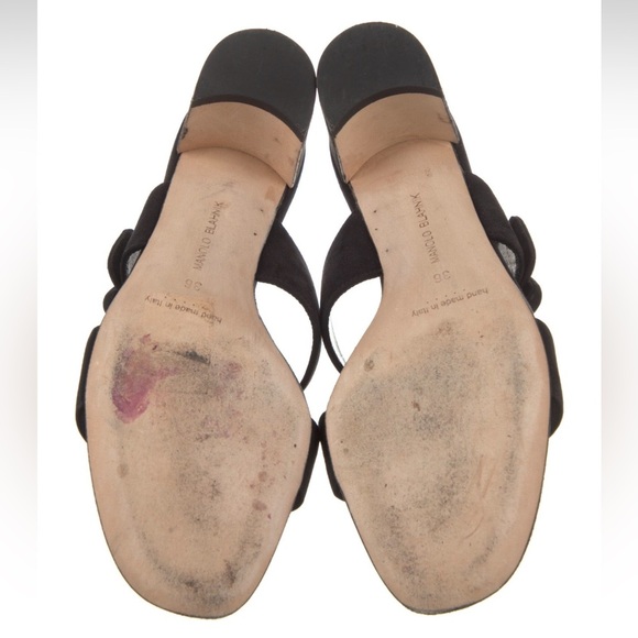 MANOLO BLAHNIK Titubanew 50 buckled suede sandals - Picture 7 of 11